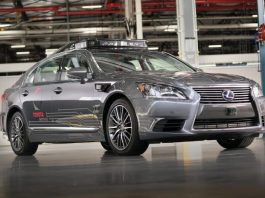В Toyota разработали беспилотную платформу для Lexus LS 600hL