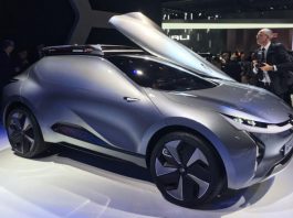 Китайцы приехали в Детройт с кроссовером без окон