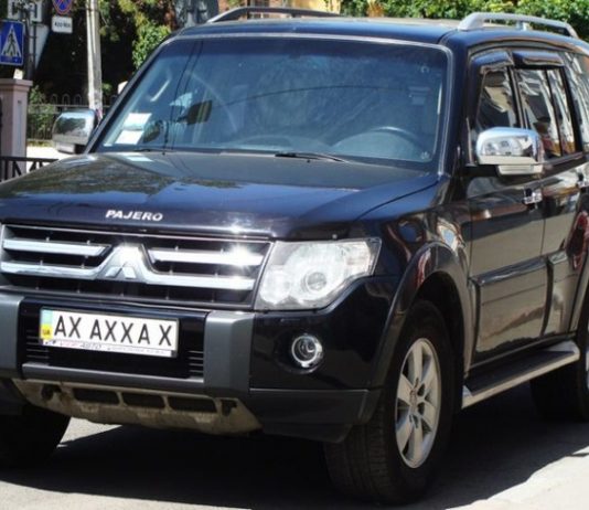 Скільки в Україні коштують «мажорні» номери