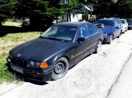 Перегонники перетворили польське село в смітник кинутих автомобілів (Фото)