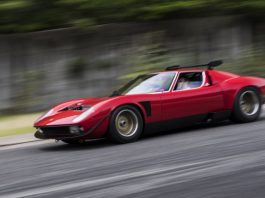 Найрідкісніший суперкар Lamborghini повернули з небуття (Фото)