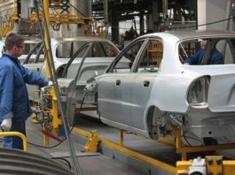 Як «євробляхи» та влада вбивають український автопром