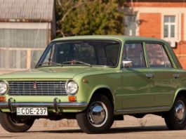 Водій «Жигyлiв» приїхав на автосервіс і приголомшив механіків (Відео)