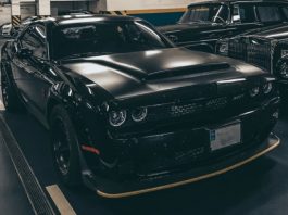 В Україні помітили найкрутіший Dodge Challenger всіх часів (Фото)
