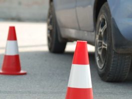 Що буває, коли до інструктора з водіння сідає професіонал (ВІДЕО)