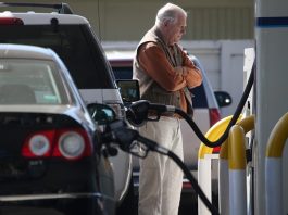 Українців залишать без дешевого автомобільного пального