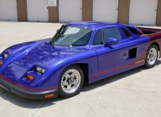 Найпотворніший суперкар в історії виставлено на продаж