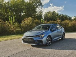 Представлений седан Toyota Corolla нового покоління (фото)