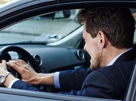 Названі кращі і гірші пісні для прослуховування в машині