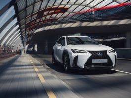 Lexus привіз в Україну новий компактний кросовер (Відео)