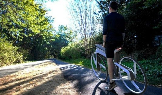 Ілон Маск не виключає можливість випуску електробайка