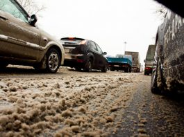 Жах для автомобілістів: що сиплять на українські дороги