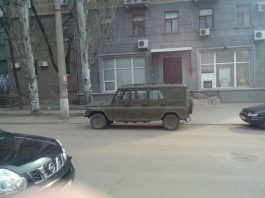 В Україні засвітився унікальний лімузин УАЗ (Фото)