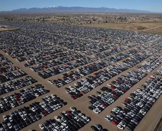 Куди діваються непродані автомобілі (Фото)