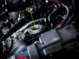 Експерти назвали основні помилки при заміні моторного масла