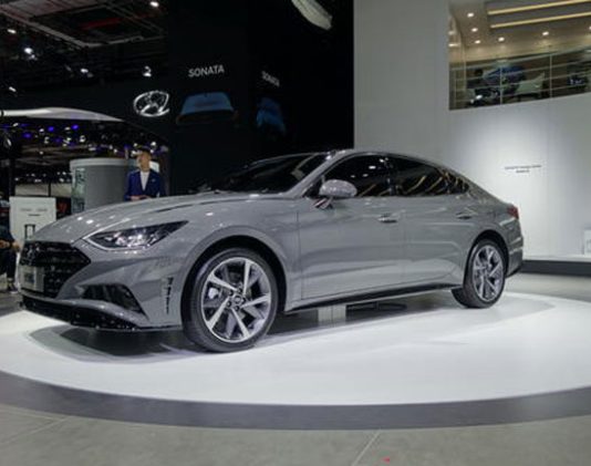 Нова Hyundai Sonata отримала вражаючий дизайн (Фото)