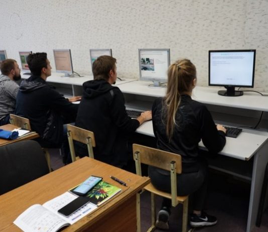 Водіїв зобов’яжуть проходити дорогі курси