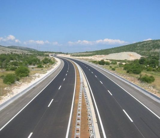 Названа країна, де не діють обмеження швидкості для автомобілів