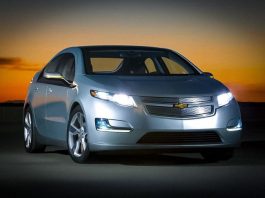 Знецінюються на очах: 10 автомобілів, які краще не купувати