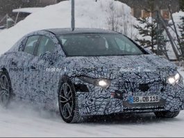 В мережі з’явилися живі фотографії електричного Mercedes EQS на зимових тестах