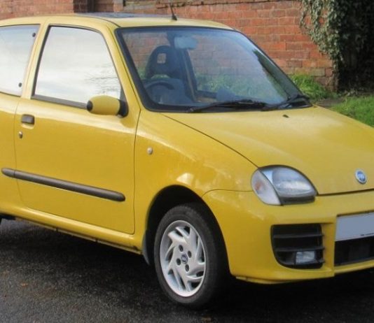 Експерти перерахували авто які дешевші за iPhone 11 Pro