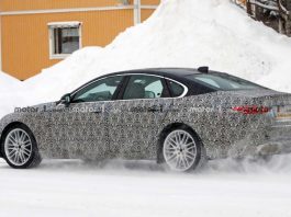 В мережу потрапили шпигунські фото Jaguar XF 2021