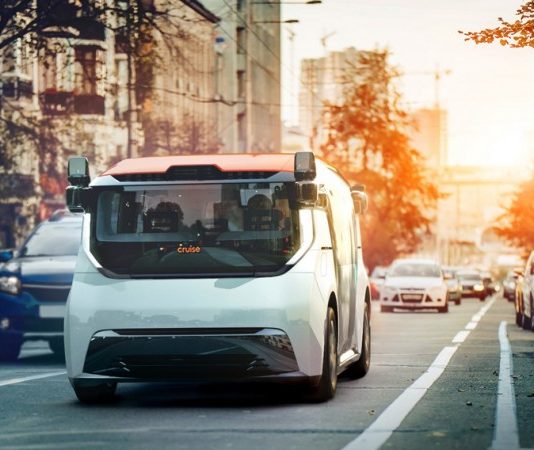 Корпорація General Motors показала безпілотний шаттл Origin