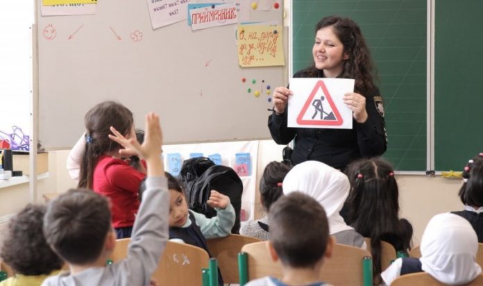 В українських школах хочуть ввести уроки ПДР