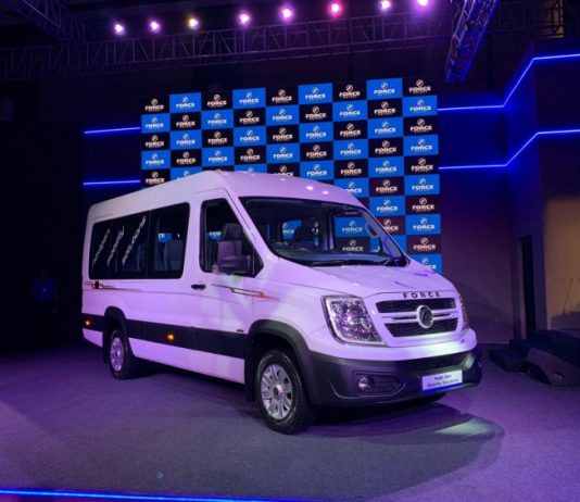 В Індії створили вражаючого конкурента Sprinter (Фото)