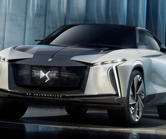 Бренд DS розсекретив свій електричний концепт Aero Sport Lounge