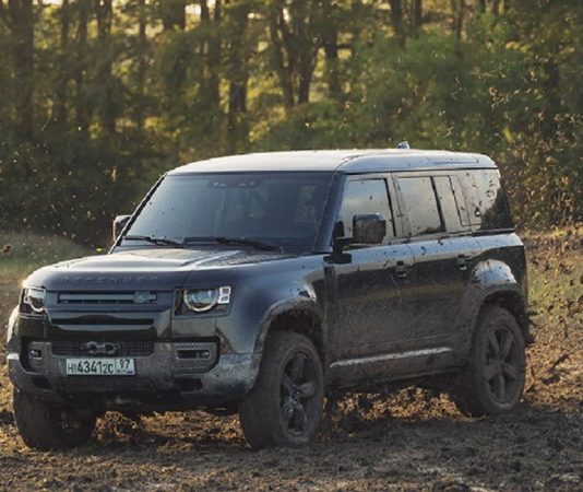 У мережі показали випробування нового Land Rover Defender (відео)