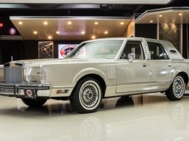 На продаж виставили Lincoln Continental Mark VI за неймовірною ціною