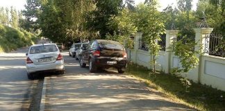 За виїзд автомобіля на тротуар пропонують підняти штрафи і вилучати водійське посвідчення