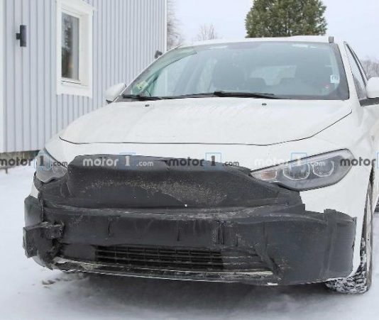 На тестах помічений прототип оновленого Fiat Tipo (фото)