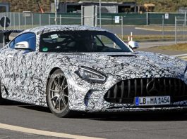 В мережі розкрили характеристики найбільш екстремального Mercedes-AMG GT