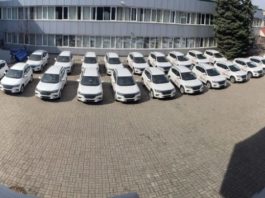 Десятки медичних автомобілів простоюють на заводі «Богдан»