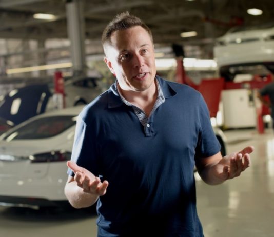 Маск обвалив акції Tesla новим твітом