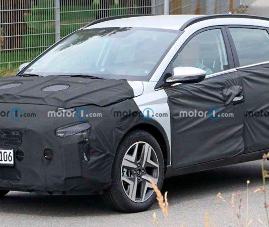 Доступний кросовер Hyundai вперше зняли під час тестів