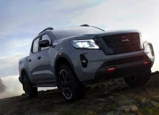 Nissan представила оновлений пікап Navara (фото)