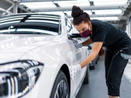 Mercedes-Benz закриває один з своїх заводів