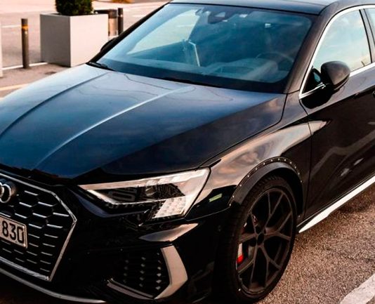 Новий Audi RS3 Sportback помітили без камуфляжу (ФОТО)