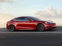 Назвали найбажаніші автомобілі класу люкс