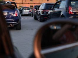 Названо країни в яких найчастіше продають авто зі скрученим пробігом