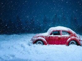Названо речі, які можуть зламатися в мороз в автомобілі