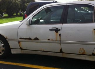 Названі 9 машин з пробігом з 2000-х, які не іржавіють