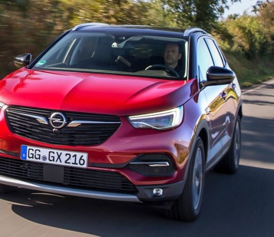 На автомобілі Opel перестануть чіпляти логотипи і написи