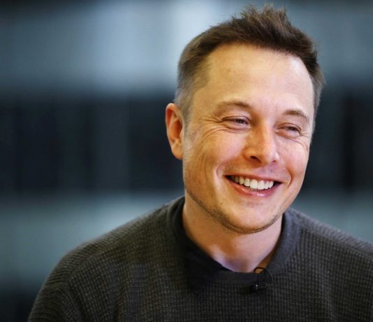 Ілон Маск впевнений, що транспорт перейде в майбутньому на електрику