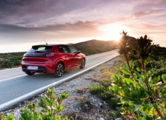 Назвали найбільш продавані автомобілі в Європі в 2021 році