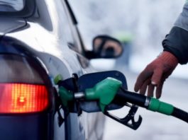 Названо найбільш економні за витратою пального авто в різних категоріях