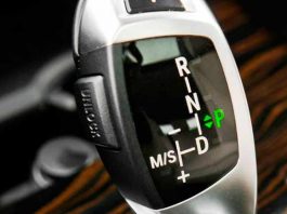 Назвали 7 помилок, які можуть вбити автомобіль з АКП